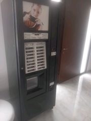 αυτόματη μηχανή καφέ με κέρματα