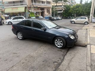 Mercedes-Benz C 180 2005