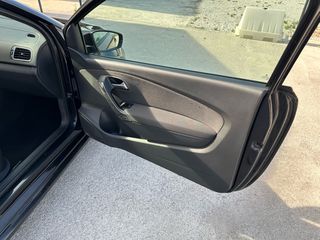 Volkswagen Polo 2014-thumb-30