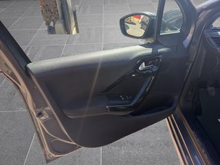 Peugeot 208 2019 BLUE HDI-thumb-13