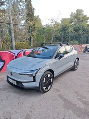 Volvo EX30 2024 Extended Range plus