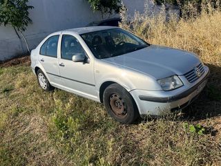 Volkswagen Bora 2001-thumb-2