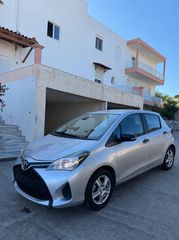 Toyota 2015 Yaris-thumb-1