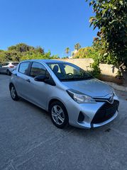 Toyota 2015 Yaris-thumb-2