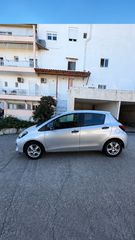 Toyota 2015 Yaris-thumb-3