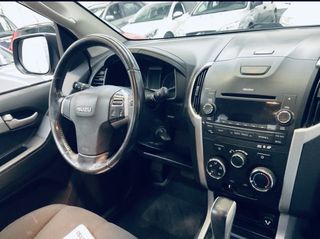 Isuzu D-Max 2013 2.5turbo*1/5ΚΑΜΠΙΝΑ*ΑΥΤΟΜΑΤΟ*ΓΡΑΜΜΑΤΙΑ ΜΕΤΑΞΥ ΜΑΣ!!!-thumb-13
