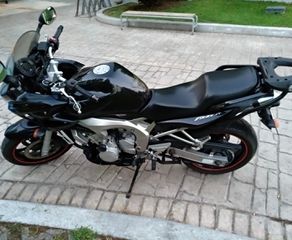 Yamaha FZ6 Fazer 2004