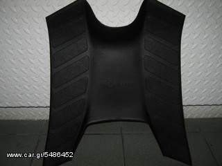 ΤΑΠΕΤΟ PIAGGIO SFERA RST.-thumb-1