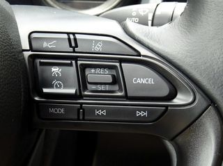 Toyota Yaris 2020 1.5 Hybrid e-CVT-thumb-16