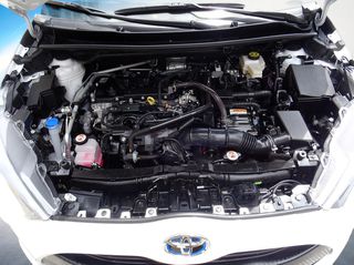 Toyota Yaris 2020 1.5 Hybrid e-CVT-thumb-8