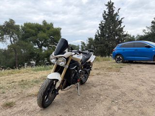 Triumph Street Triple 675 2009