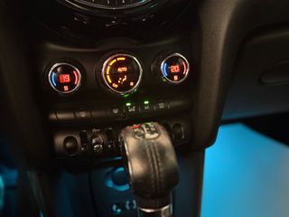 Mini Cooper D 2016-thumb-7