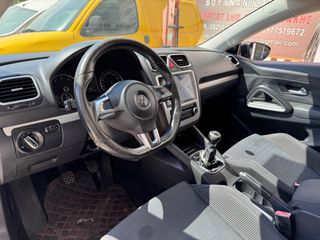 Volkswagen Scirocco 2011-thumb-10
