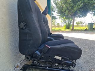 Καθίσματα Vovlo v40 d2 2012-2015-thumb-1