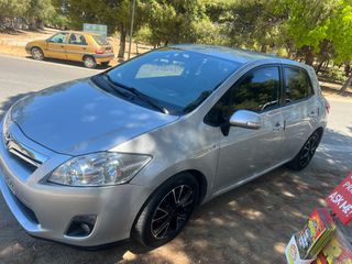 Toyota Auris 2011 1.8 HYBRID
