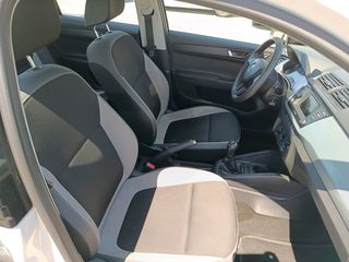 Skoda Fabia 2016 1,4 DIESEL 90 HP-thumb-9