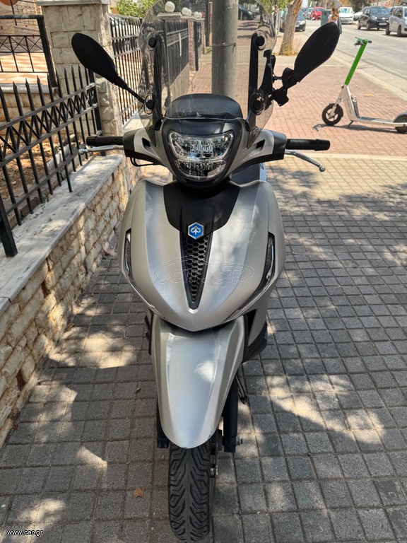 Piaggio Beverly 300 2024 300HPE