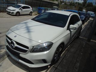 Mercedes-Benz A 180 2016 URBAN DIESEL-thumb-2