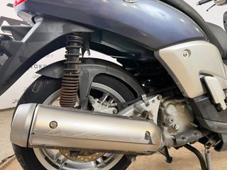 Yamaha X-CITY 250 2008-thumb-16