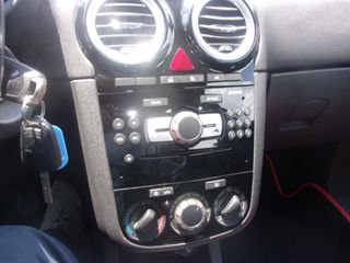 Opel Corsa 2014 ESSENTIA-thumb-9