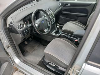 Ford Focus 2005-thumb-8