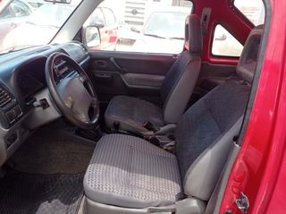 Suzuki Jimny 2001-thumb-9
