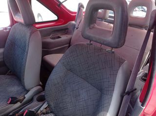 Suzuki Jimny 2001-thumb-10