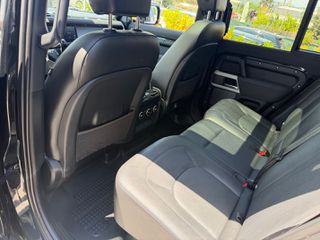 Land Rover Defender 2022 XS Edition-thumb-10