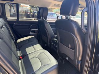 Land Rover Defender 2022 XS Edition-thumb-20
