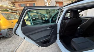 Seat Leon 2021 TSi e-Hybrid Xcellence Plus DSG Auto-thumb-23