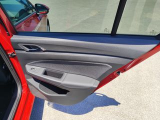 Volkswagen Golf 2025 1.5 eTSI 116PS DSG More-thumb-18