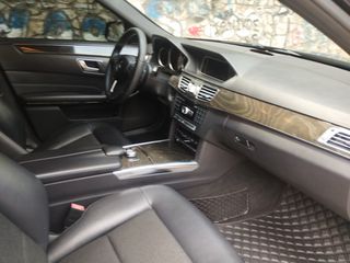 Mercedes-Benz E 300 2013-thumb-14