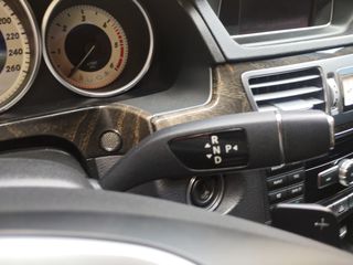 Mercedes-Benz E 300 2013-thumb-27