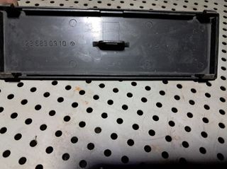 Mercedes Benz - W123 W124 ΚΑΛΥΜΜΑ ΡΑΔΙΟΦΩΝΟΥ OEM 1236830910-thumb-1