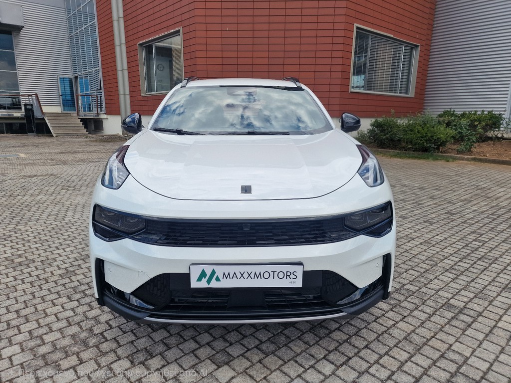 Lynk&Co 01 2025 1.5  CORE PHEV A/T 7DCT FWD 276PS