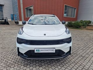 Lynk&Co 01 2025 1.5  CORE PHEV A/T 7DCT FWD 276PS