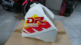 SUZUKI DR 250 S ΚΑΙΝΟΥΡΓΙΟ ΝΤΕΠΟΖΙΤΟ ΠΛΑΤΙΚΟ ΑΧΡΗΣΗΜΟΠΟΙΗΤΟ