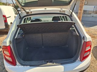 Skoda Fabia 2006-thumb-10