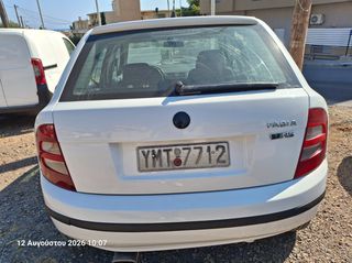 Skoda Fabia 2006-thumb-11