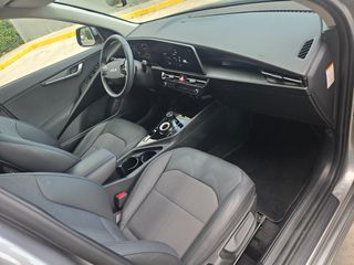 Kia Niro 2025 TITANIUM-thumb-6