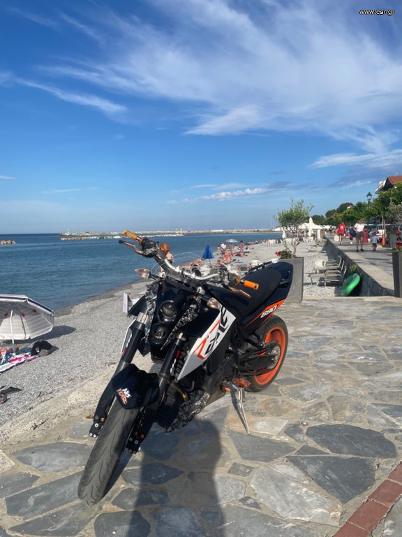 KTM 690 Duke 2010