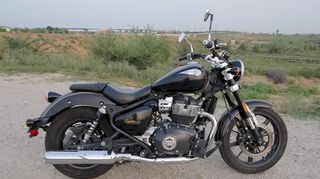 Royal Enfield Super Meteor 650 2026 ASTRAL BLACK-INTERSTELLAR GREEN-CELESTIAL BLUE