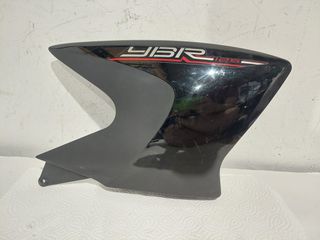 Αεραγωγός δεξιός από YAMAHA YBR125 2014 (18C-W137X-06-P4)