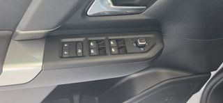 Jeep Compass 2026 1.2 145HP T3 DCT e-HYBRID LAUNCH Edition-thumb-18