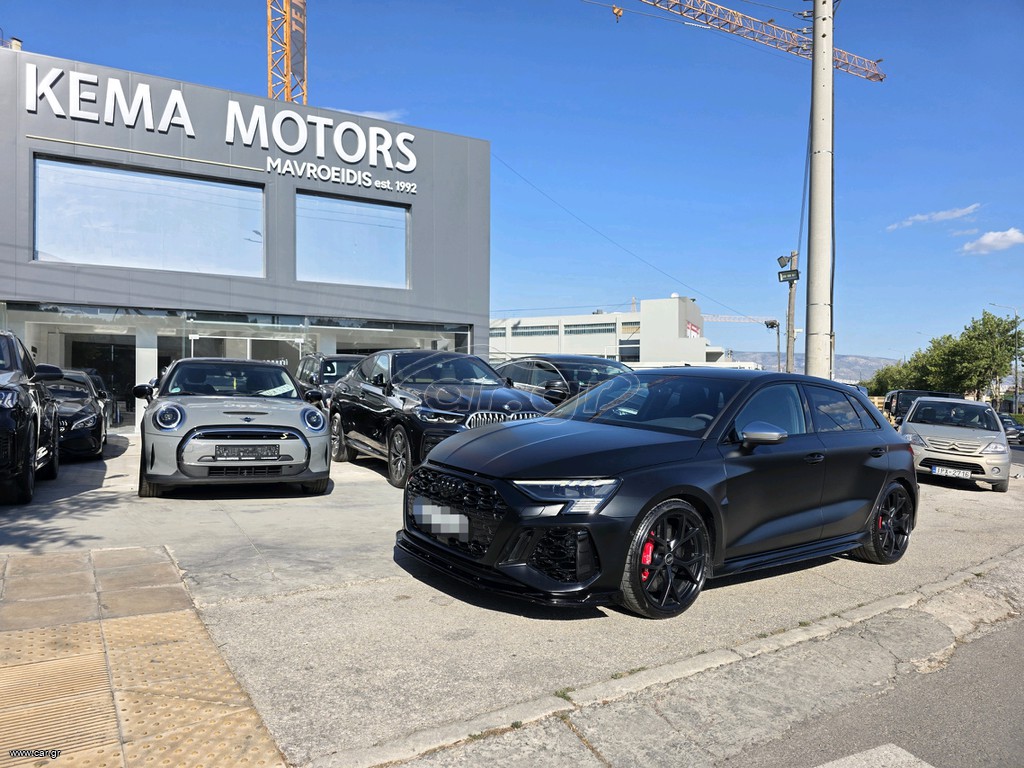 Audi RS3 2022 ceramic brakes
