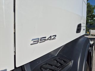 Σασί Mercedes-Benz 2015 3542 AROCKS 8Χ4-thumb-8