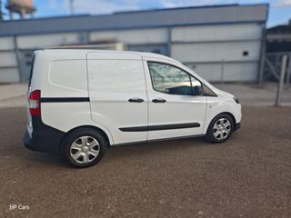 Ford Transit Courier 2021-thumb-11