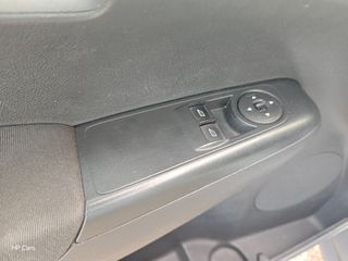 Ford Transit Courier 2021-thumb-17