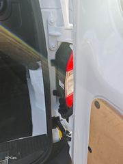 Ford Transit Courier 2021-thumb-23