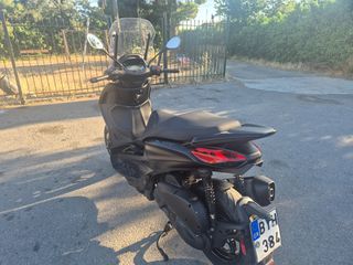 Piaggio Beverly 300 2023 HPE